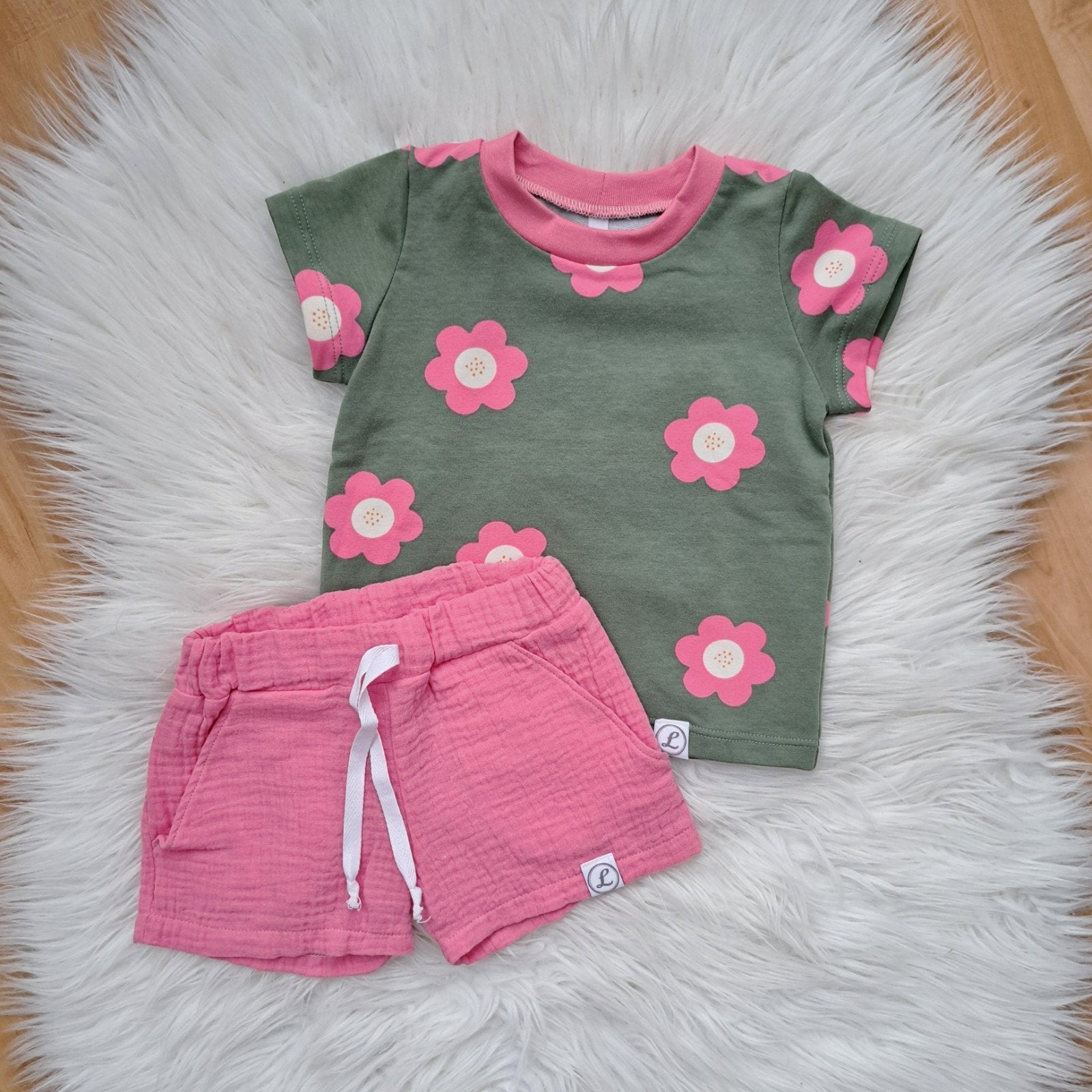 Korte broek met shirt maat 80, Ophalen of Verzenden, Nieuw