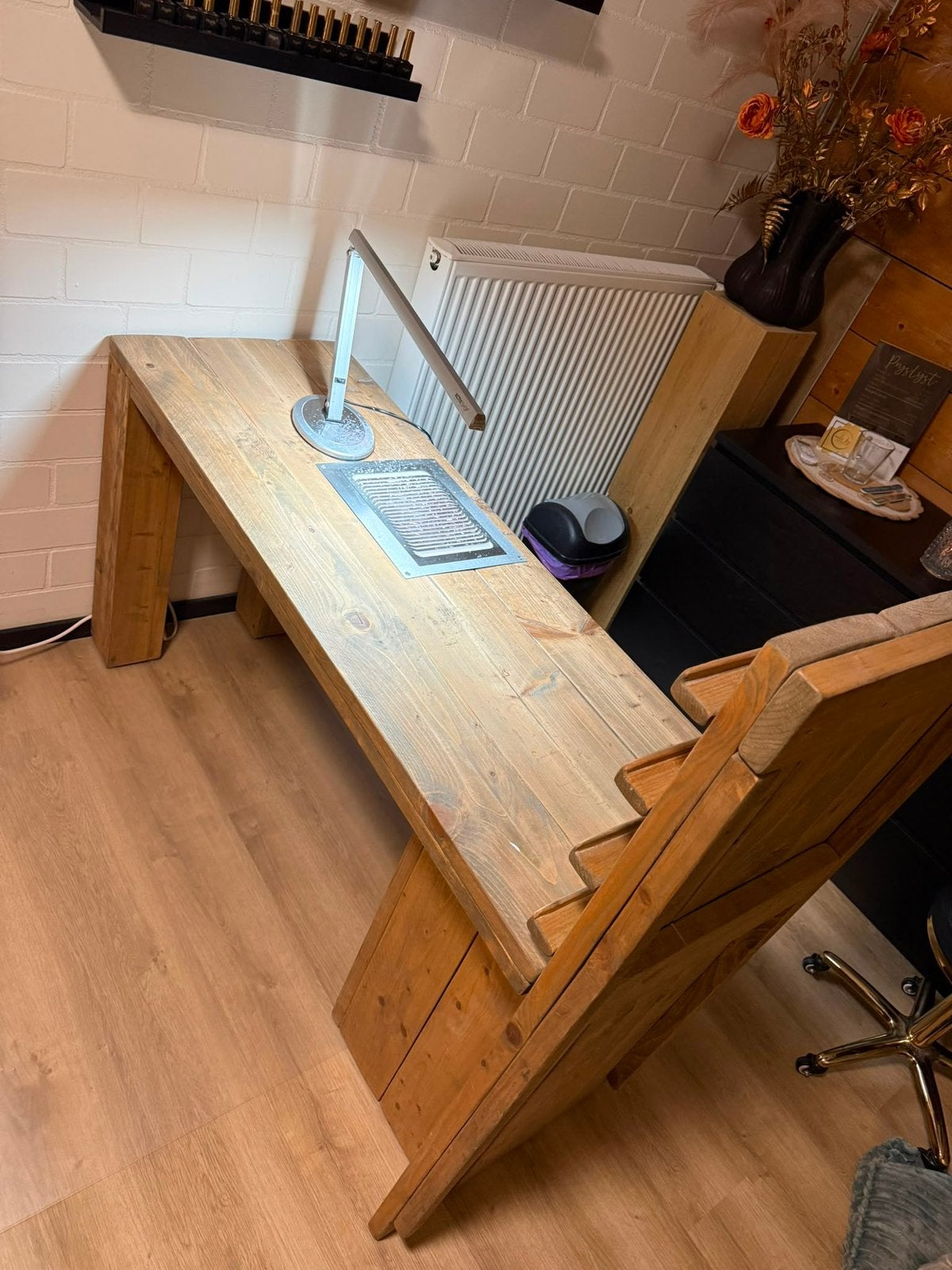 Nagel tafel / salontafel, Ophalen, Gebruikt, 100 tot 150 cm, 50 tot 100 cm