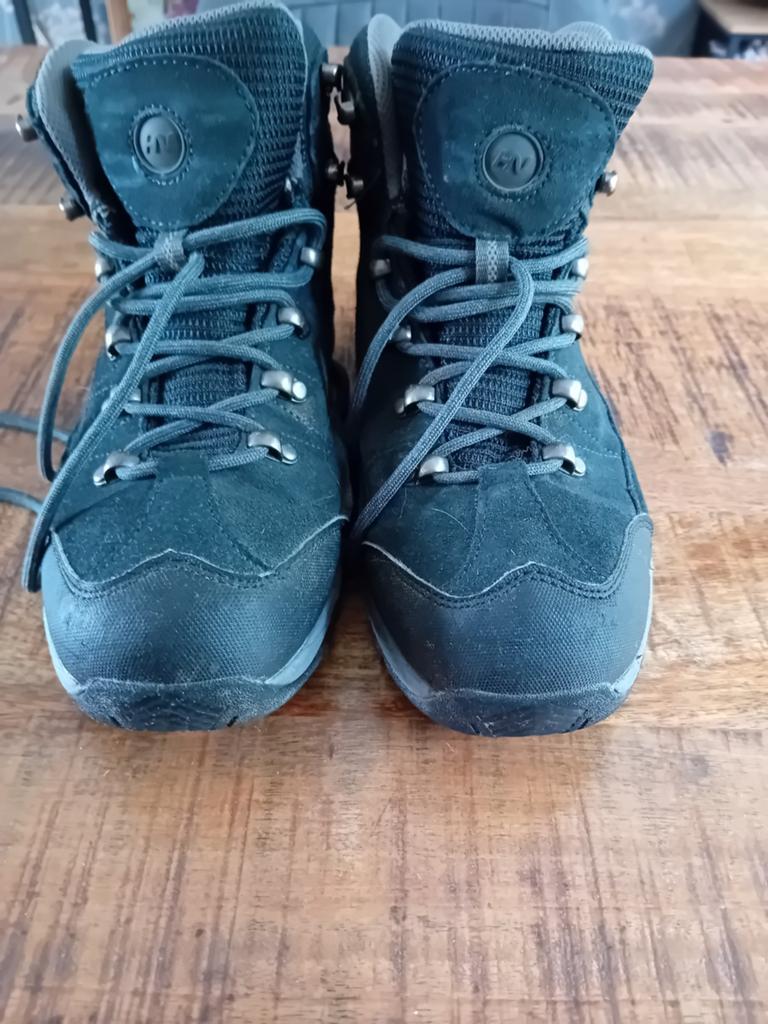 Human Nature, Ophalen of Verzenden, Zo goed als nieuw, Schoenen