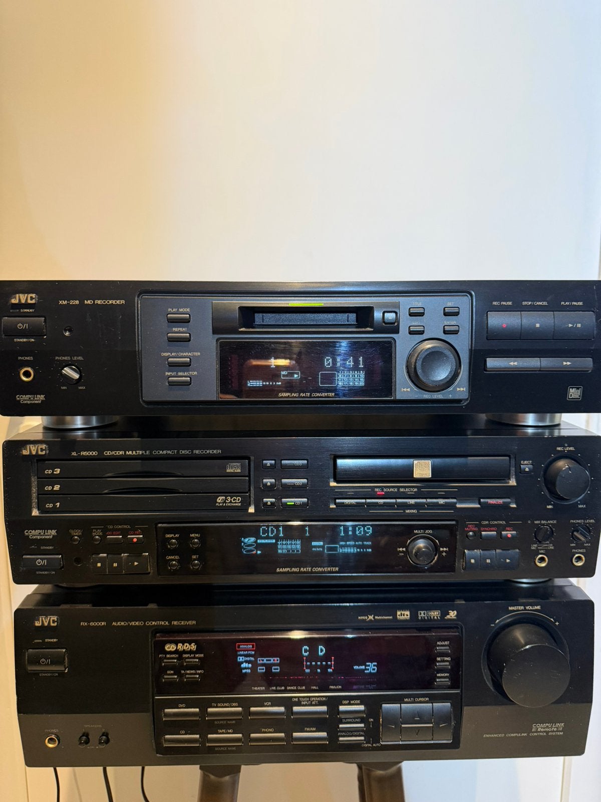 JVC Vintage Set MiniDisc CD Recorder (VERKOCHT)Receiver AB, Ophalen of Verzenden, Zo goed als nieuw, Cd-speler, JVC
