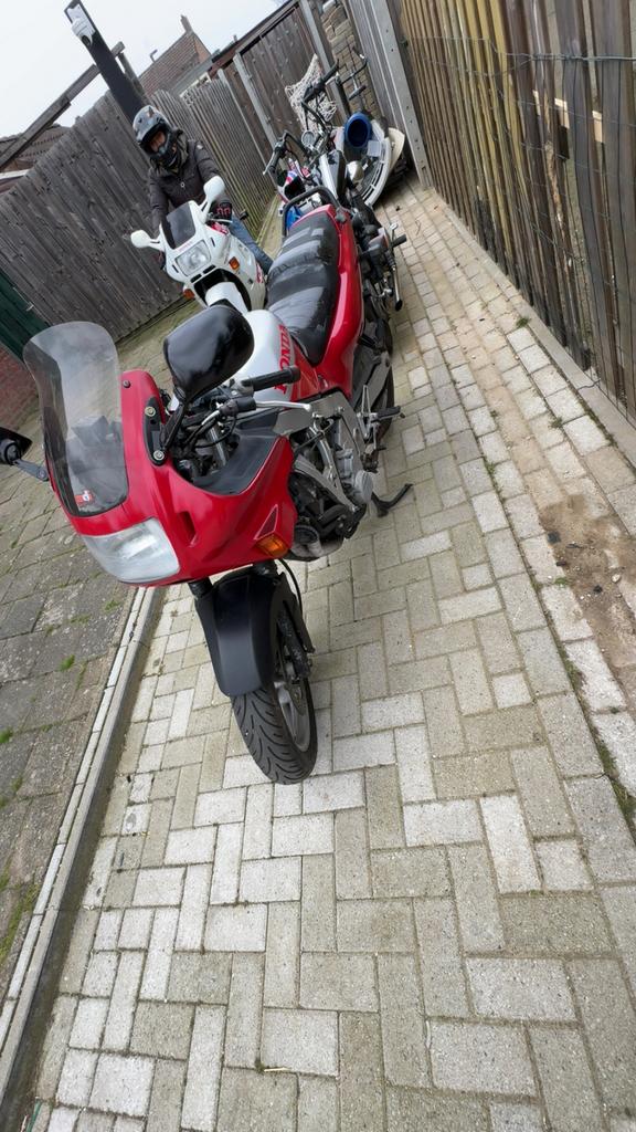 Honda CBR600F 1988 opknapper, Motoren, Onderdelen | Honda, Ophalen, Gebruikt