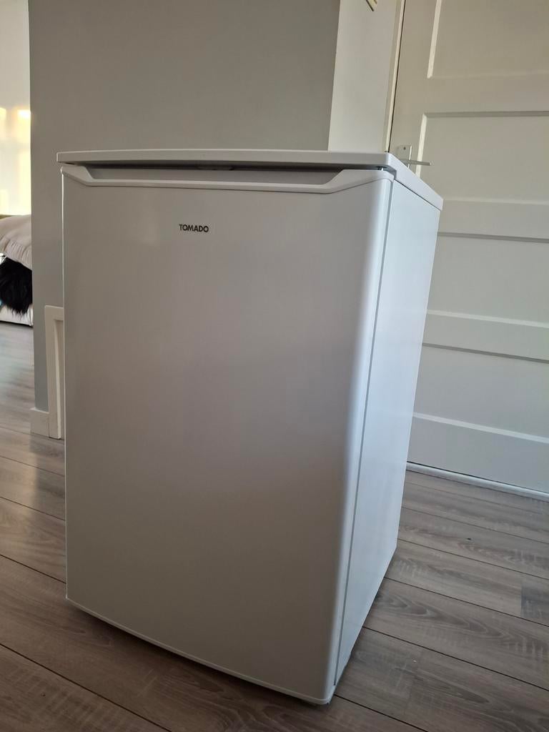 Vriezer - Tomado (purchased 2025, used one month), Ophalen, Minder dan 60 cm, Minder dan 85 cm