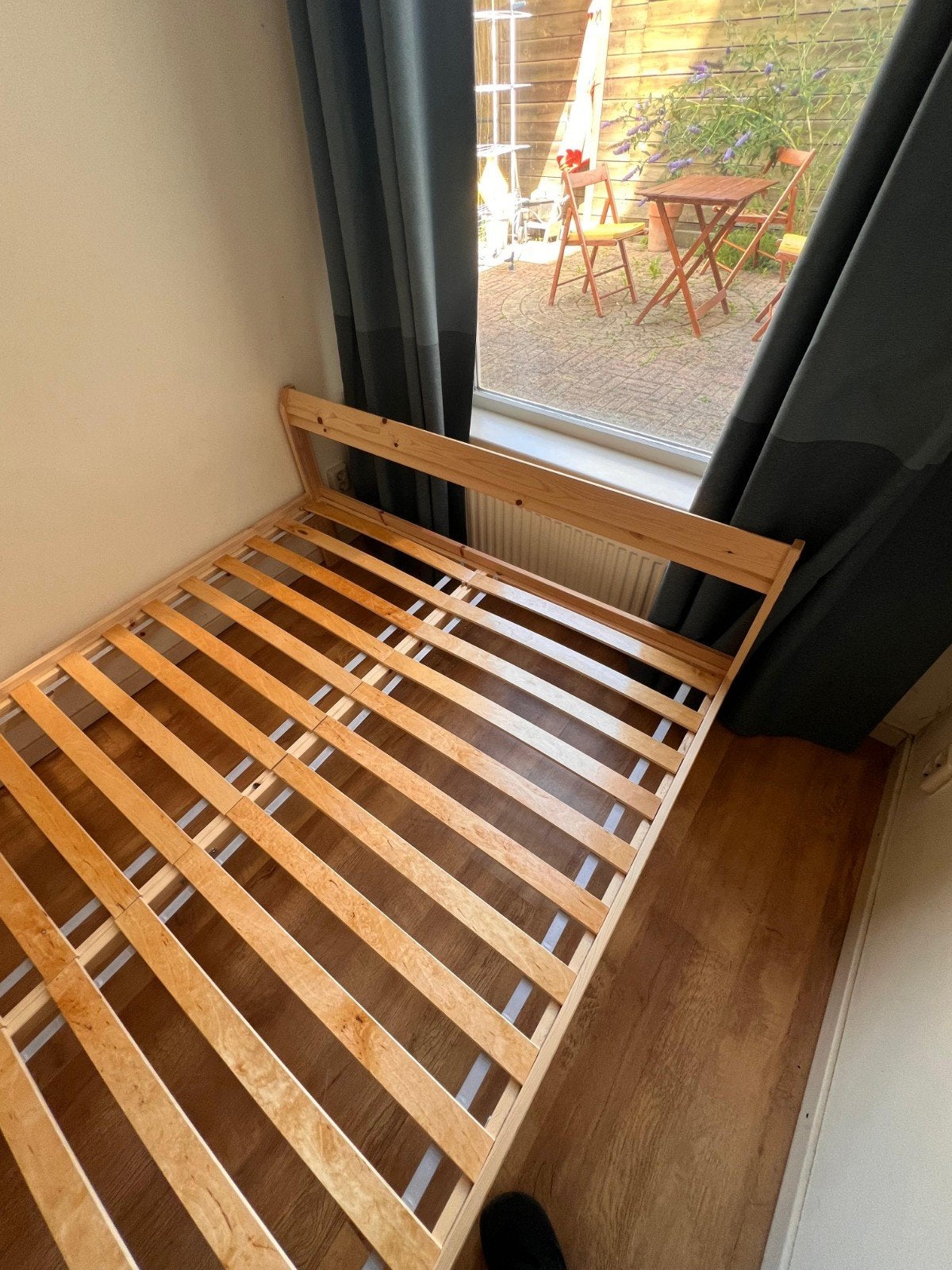 Ikea Neiden bed 140cm breed, Huis en Inrichting, Ophalen, Tweepersoons, Hout, 140 cm
