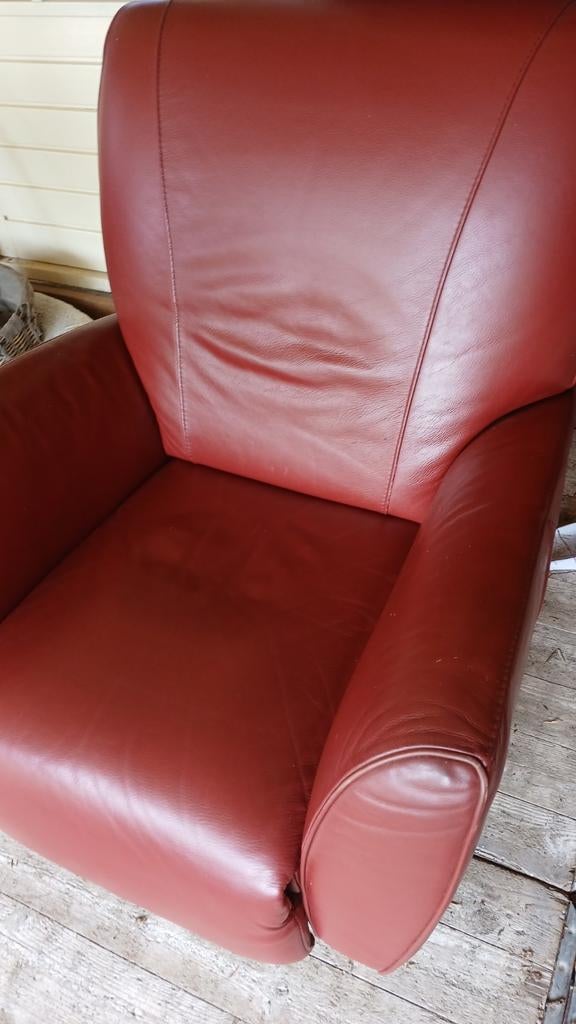 Rode relax stoel, Gebruikt, Leer, 50 tot 75 cm, 100 tot 125 cm