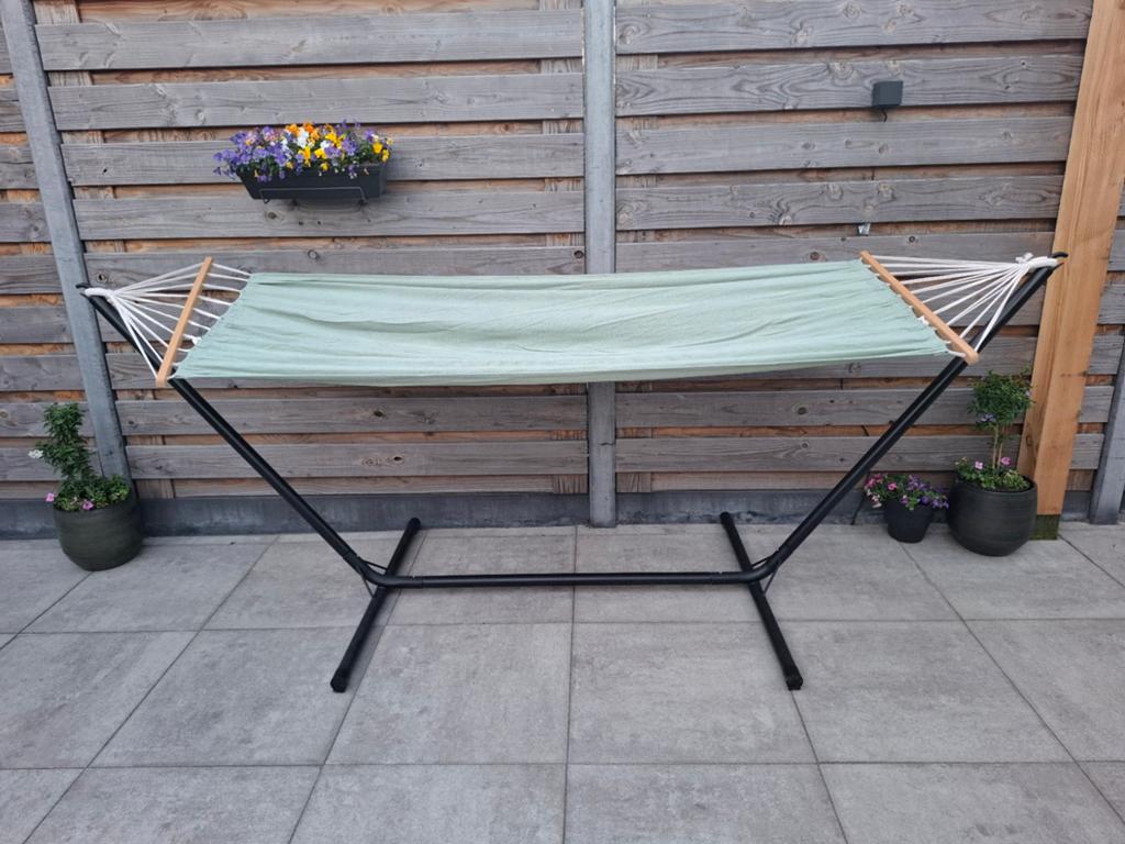 Hangmat met onderstel - Comfortabel en compleet, Tuin en Terras, Ophalen, Zo goed als nieuw