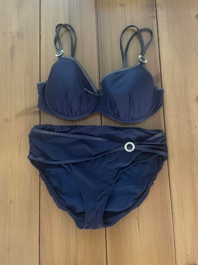 Mooie blauwe bikini Prima Donna, 80D, Kleding | Dames, Badmode en Zwemkleding, Ophalen of Verzenden, Zo goed als nieuw, Blauw