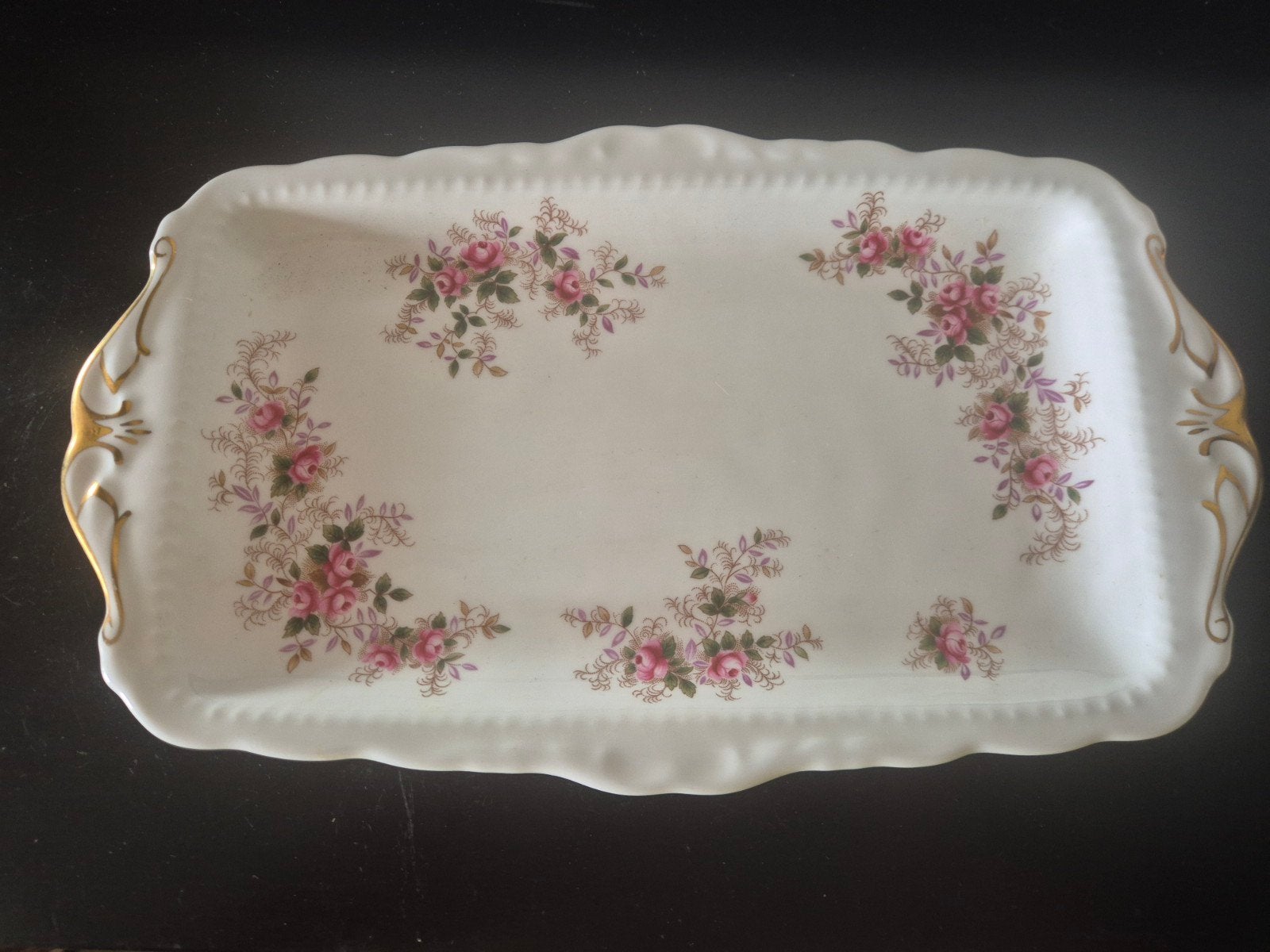 Lavender rose Royal albert porselein, Ophalen of Verzenden, Gebruikt, Porselein, Bord of Schaal