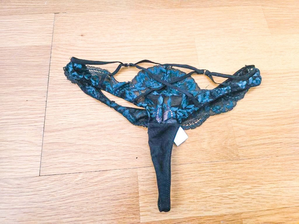 Zwart Groene Kant String van Hunkemöller - Maat M, Hunkemöller, Ophalen of Verzenden, Zwart, String