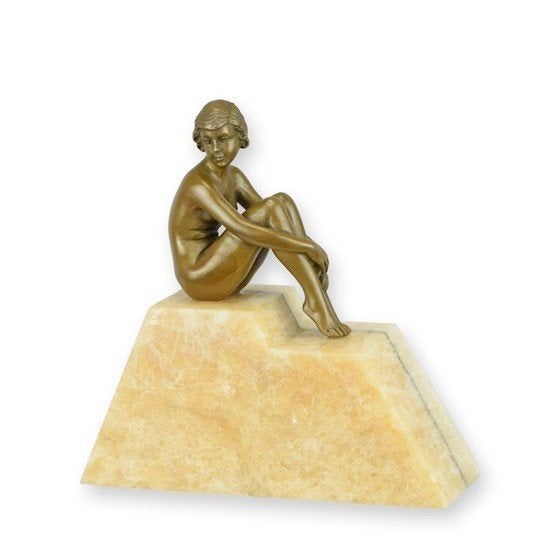Brons/marmer beeld van zittende naakte vrouw 18,5x18,3, Verzenden