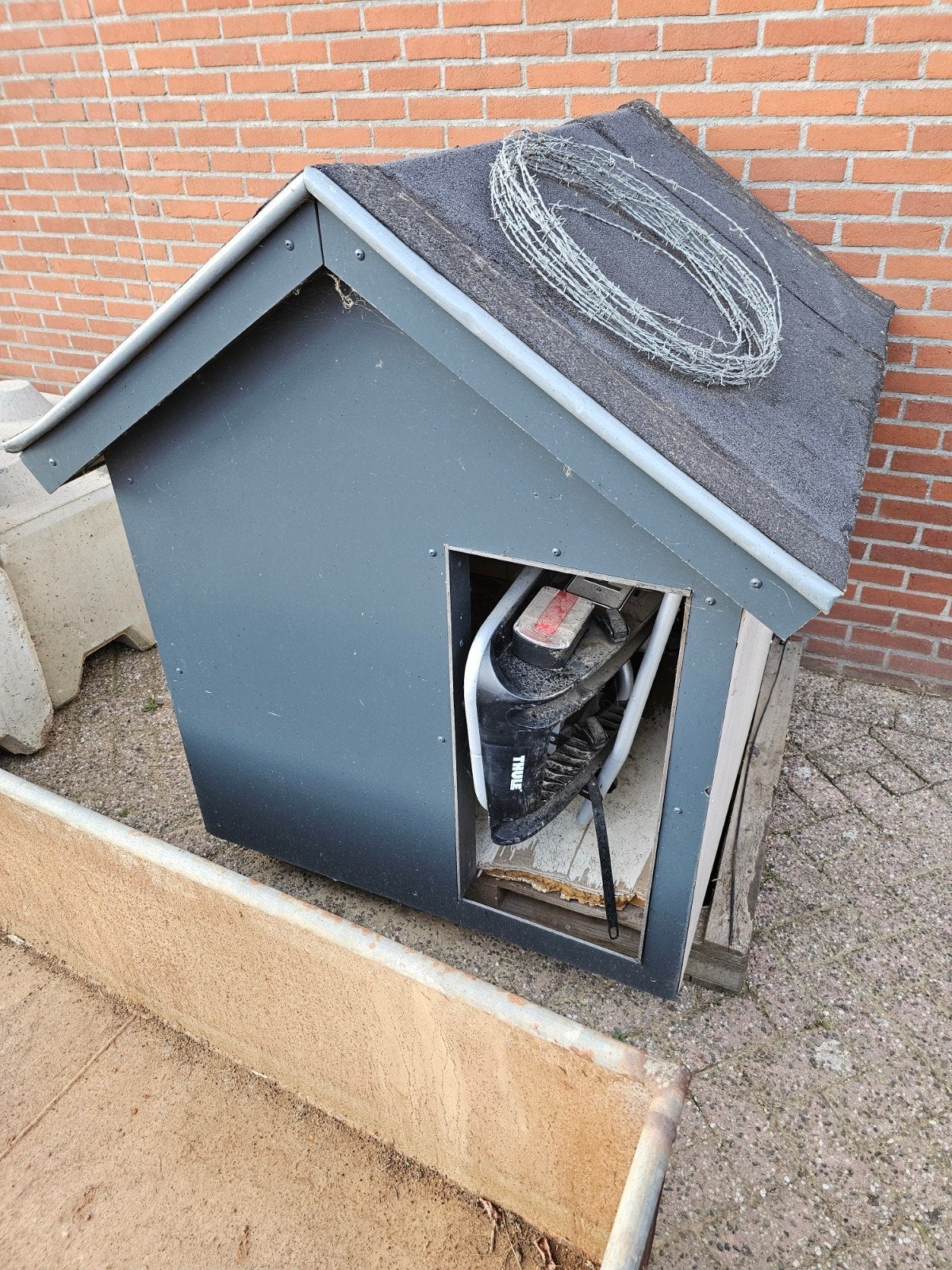 Geïsoleerd hondenhok voor grote hond, Dieren en Toebehoren, Hondenhokken, Ophalen, Gebruikt, 110 cm of meer, 100 cm of meer