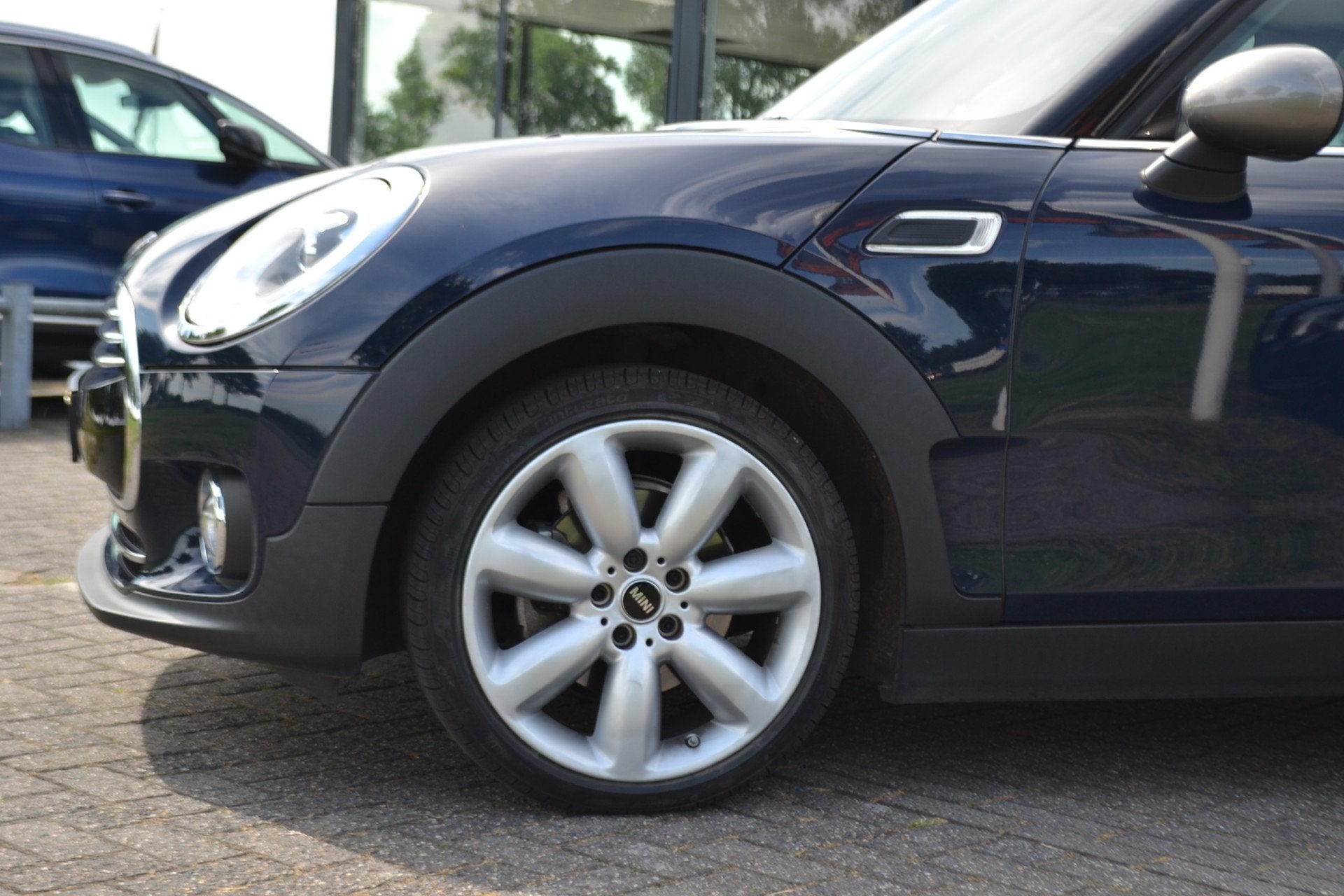 MINI Clubman 1.5 Cooper Chili Serious | Led | Sportstoel | H, Voorwielaandrijving, Dealer onderhouden, 136 pk, Gebruikt
