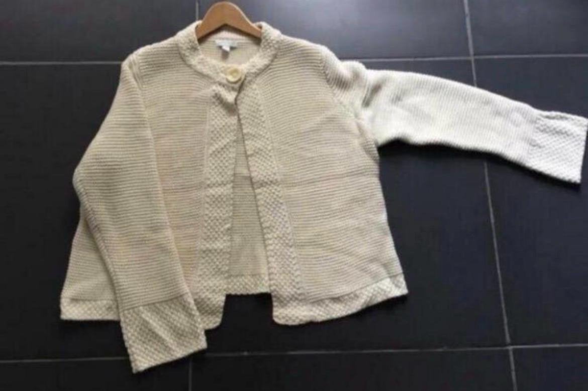 Nette gebreide luxe vest van Charter Club, model Jordan, Ophalen, Zo goed als nieuw, Beige, Trui of Vest