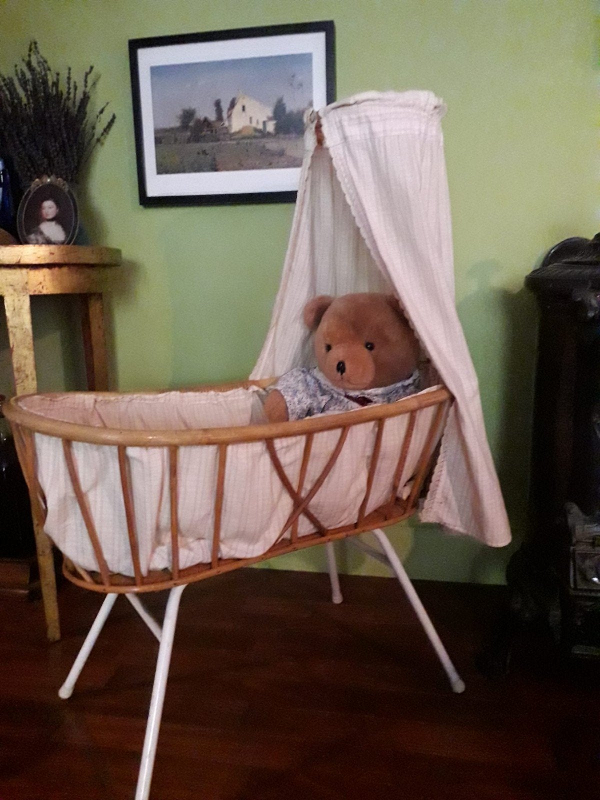 vintage rotan poppenwieg, Ophalen