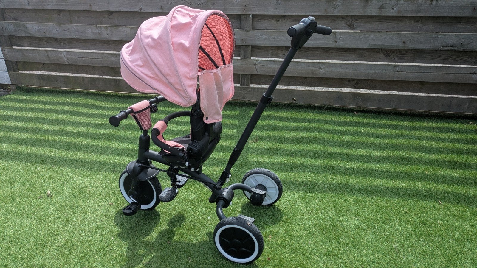 Veelzijdige kinderwagen/driewieler met meerijdplankje, Kinderen en Baby's, Kinderwagens en Combinaties, Ophalen, Gebruikt