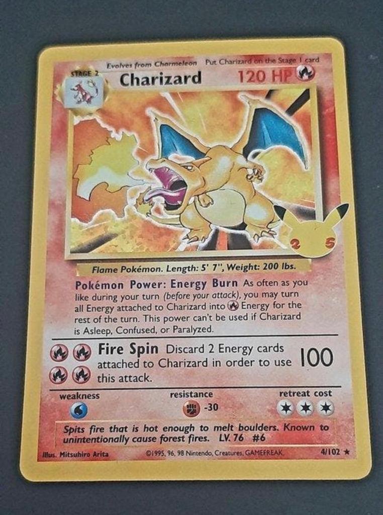 Charizard Pokémon Kaart 120 HP - Base Set 4/102, Ophalen of Verzenden, Gebruikt, Losse kaart