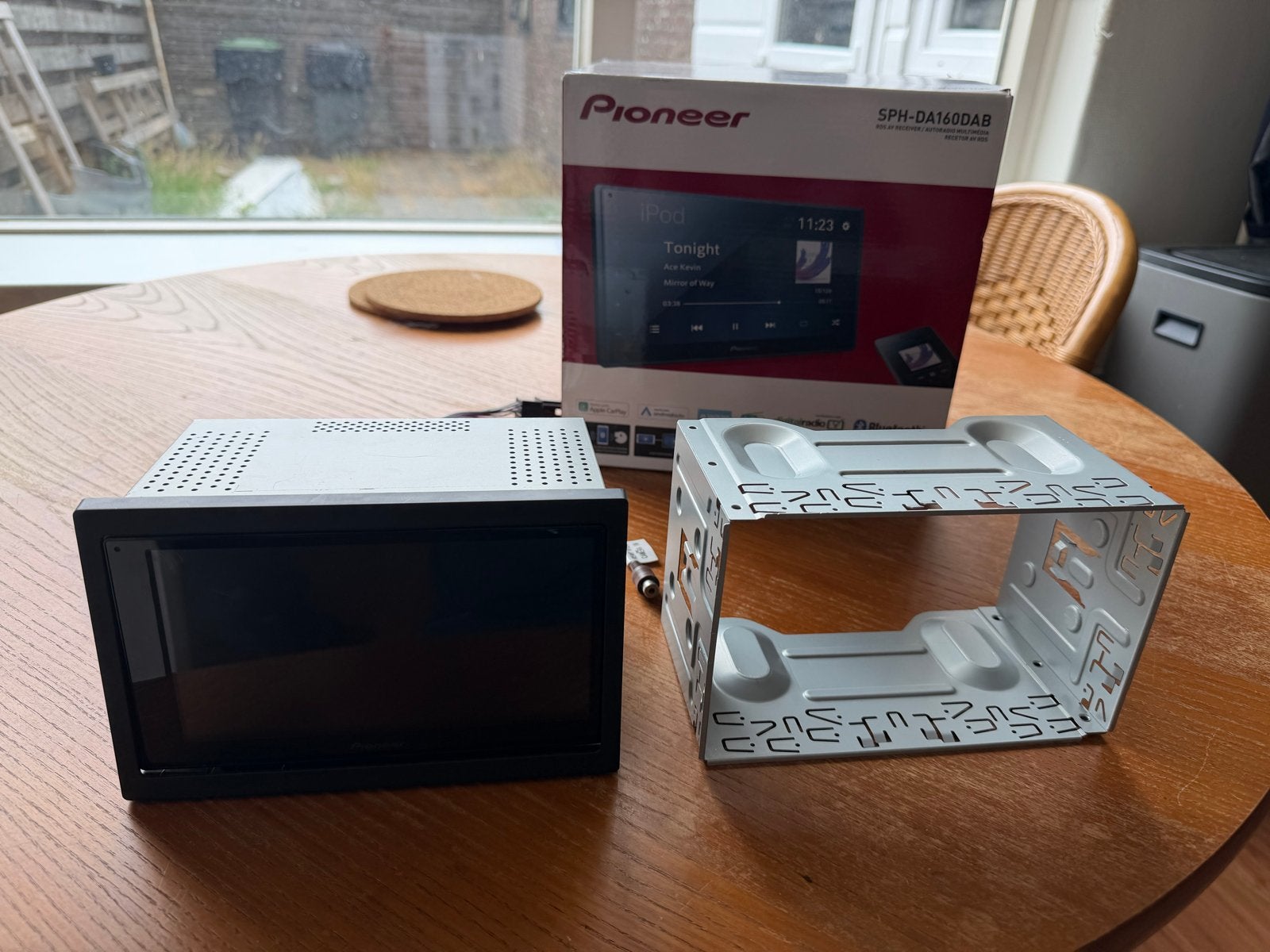 Pioneer SPH-DA160DAB met Apple CarPlay en Android Auto, Ophalen, Gebruikt