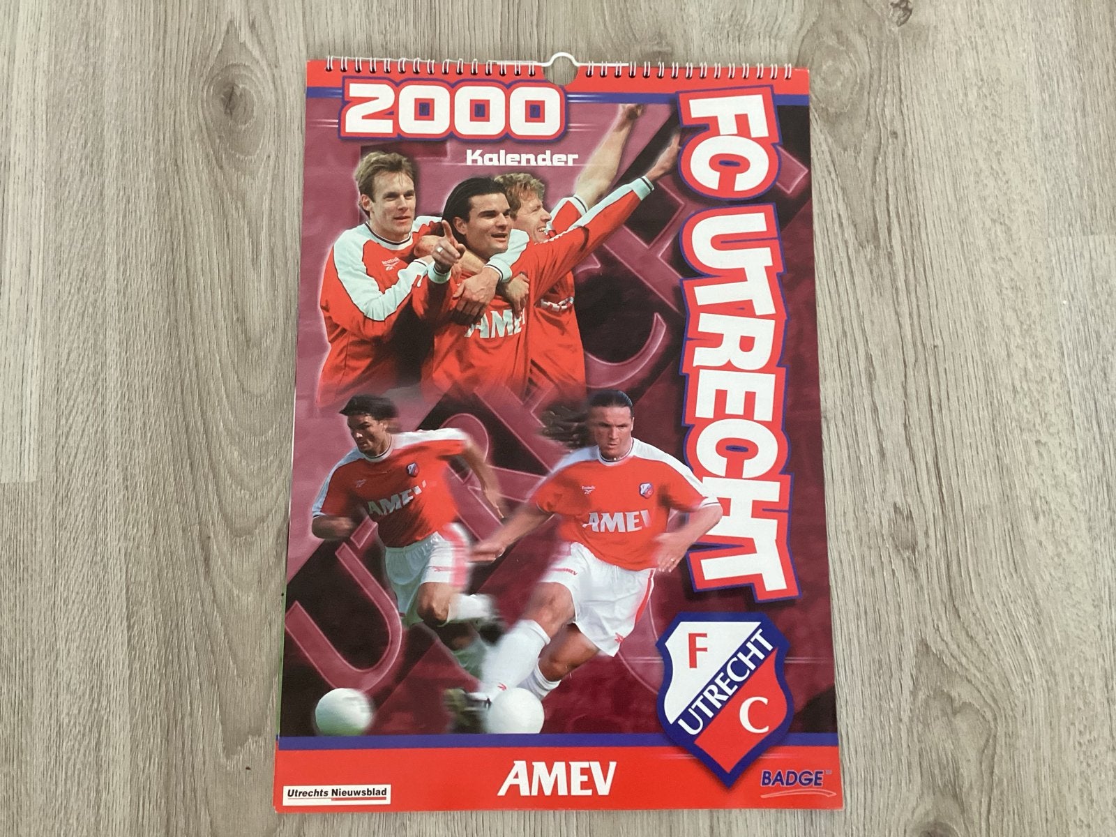 FC Utrecht fan kalender seizoen 2000, Ophalen of Verzenden, Maandkalender, Zo goed als nieuw