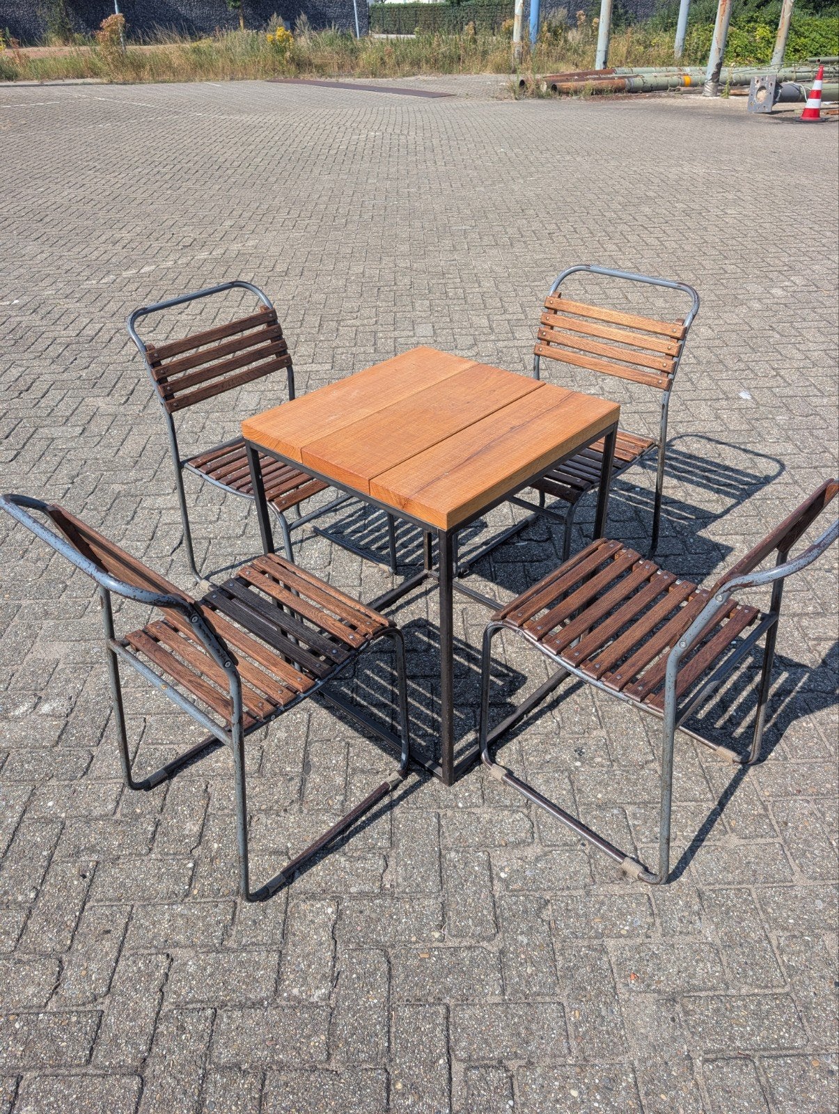 Leuke industriële tuinset met 4 stoelen, Tuin en Terras, Tuinsets en Loungesets, Ophalen, Gebruikt