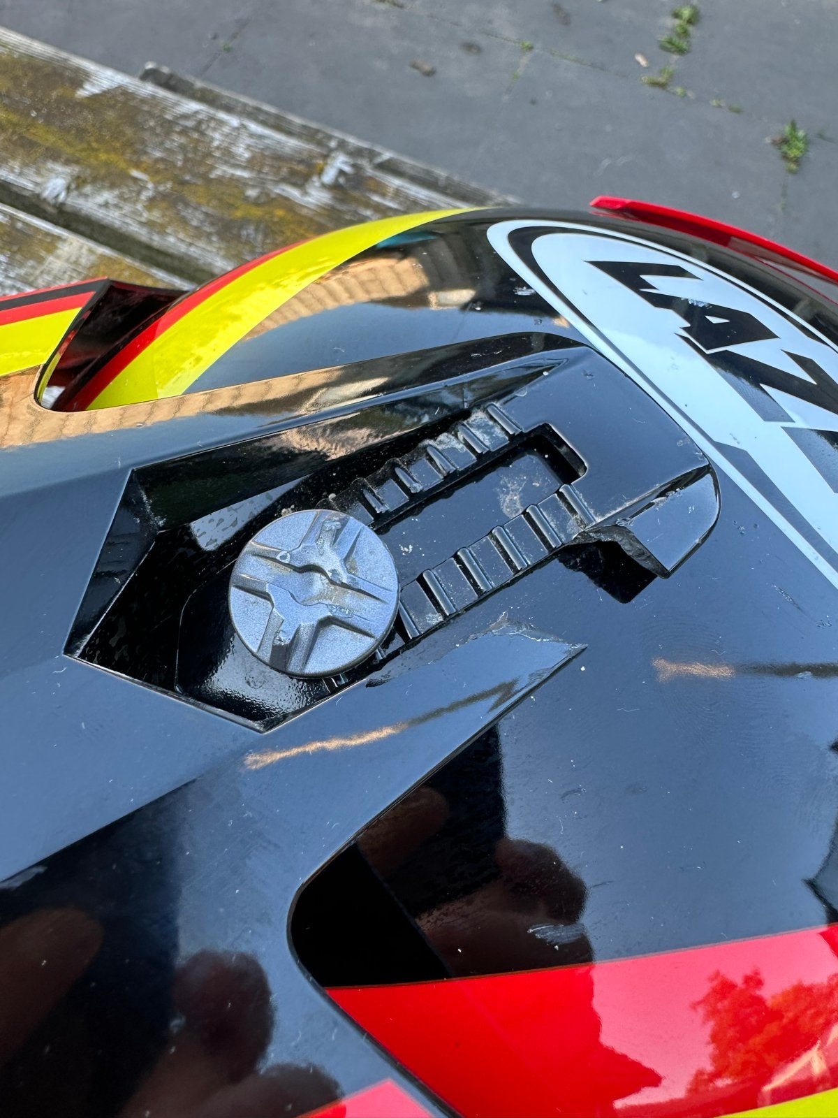 Lazer Crosshelm XS - Zwart/Geel/Rood - Zo goed als nieuw, Motoren, Kinderen, Offroadhelm, Ophalen of Verzenden, Tweedehands