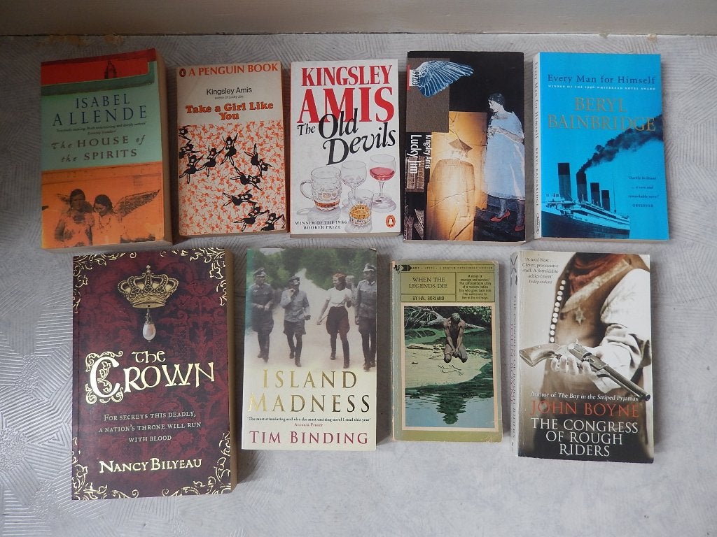 The Crown Bilyeau Every Man For Himself (Titanic) Bainbridge, Bilyeau Bainbridge Amis Allende Borland, Ophalen of Verzenden, Zo goed als nieuw
