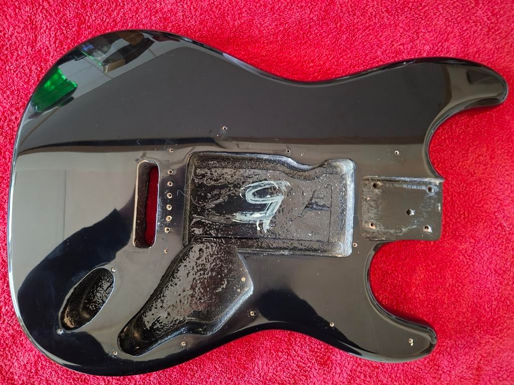 Stratocaster body, Muziek en Instrumenten, Instrumenten | Onderdelen, Ophalen of Verzenden, Zo goed als nieuw, Elektrische gitaar