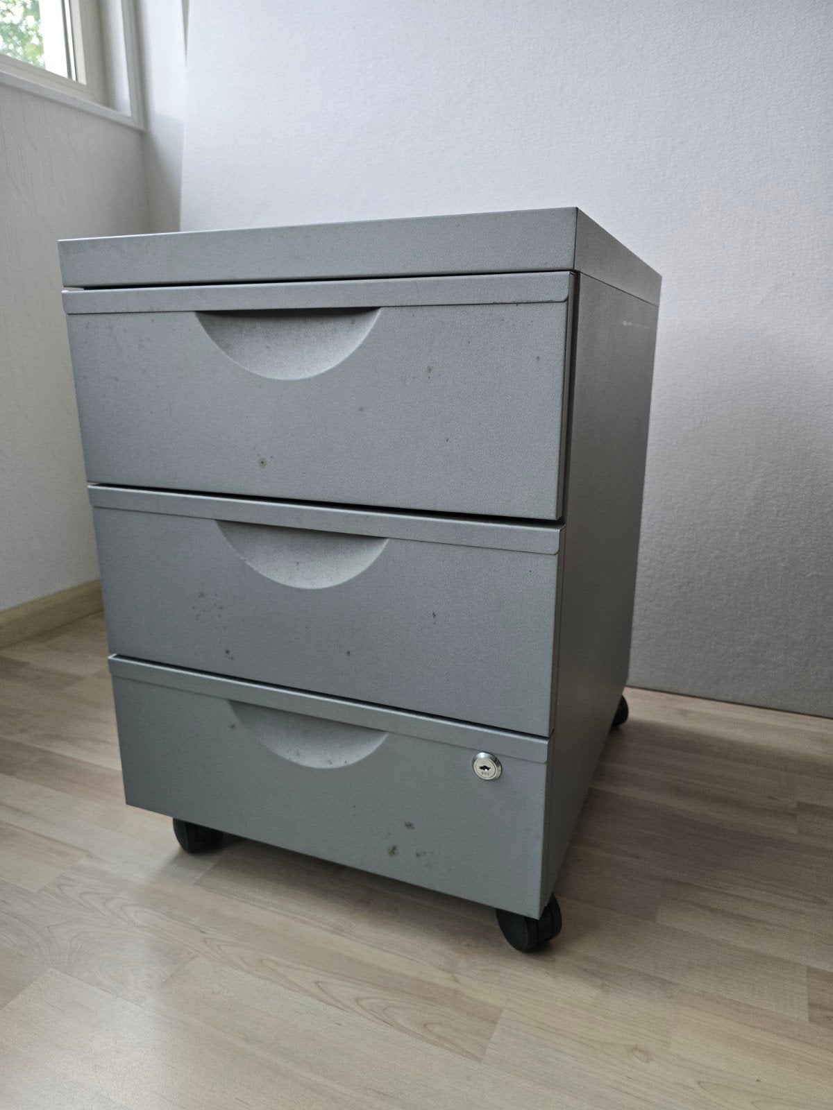 Gratis verrijdbare metalen ladekast | archiefkast met 3 lade, Ophalen, Gebruikt, 3 of 4 laden, Minder dan 100 cm