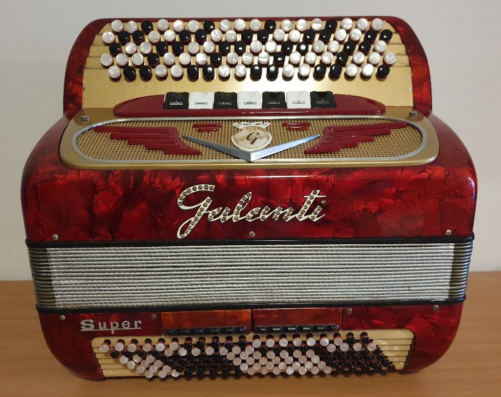 Galanti Super knopaccordeon, B-griff, 120 bassen, 4 korig., Gebruikt, Met koffer, Knopaccordeon, 120-bas