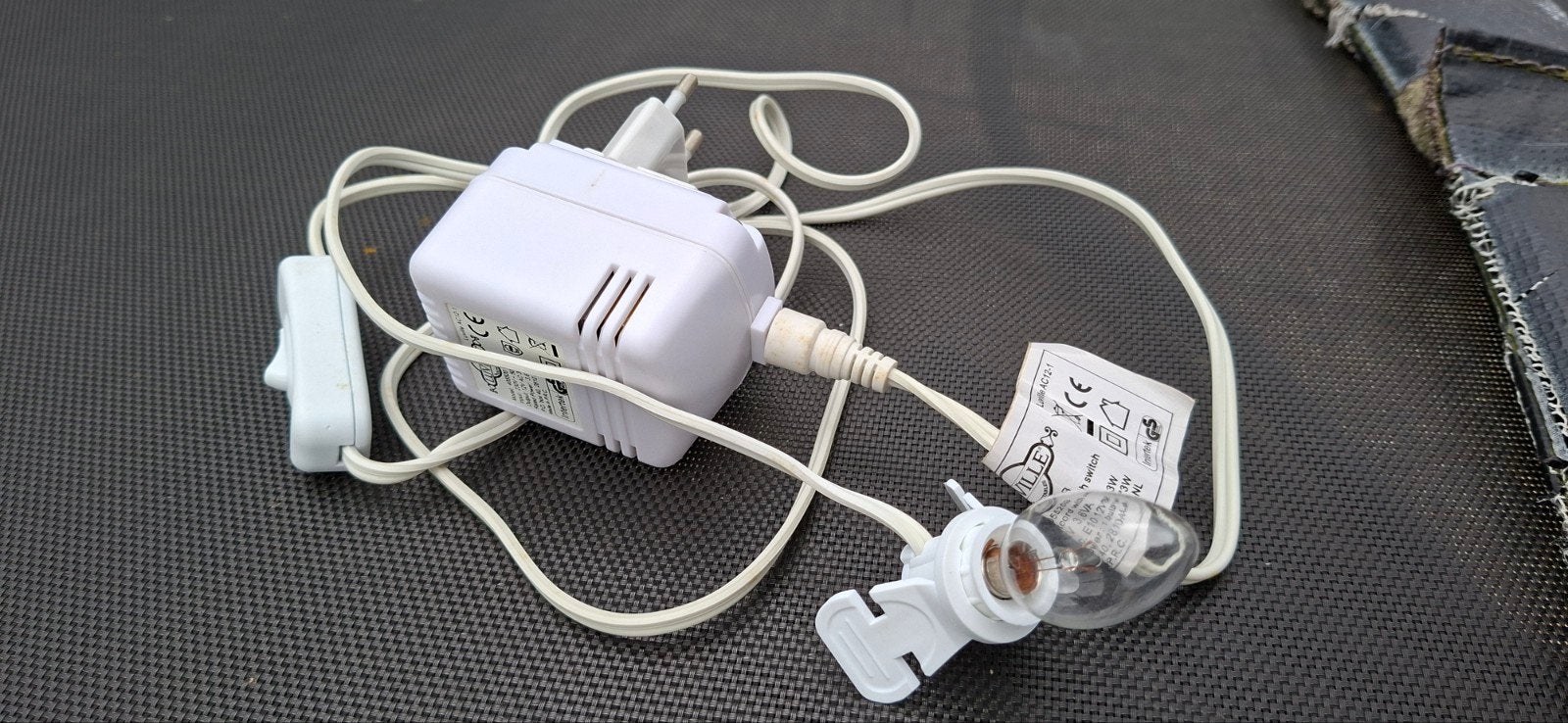Lucille voeding met lamp 12 volt, Ophalen, Gebruikt