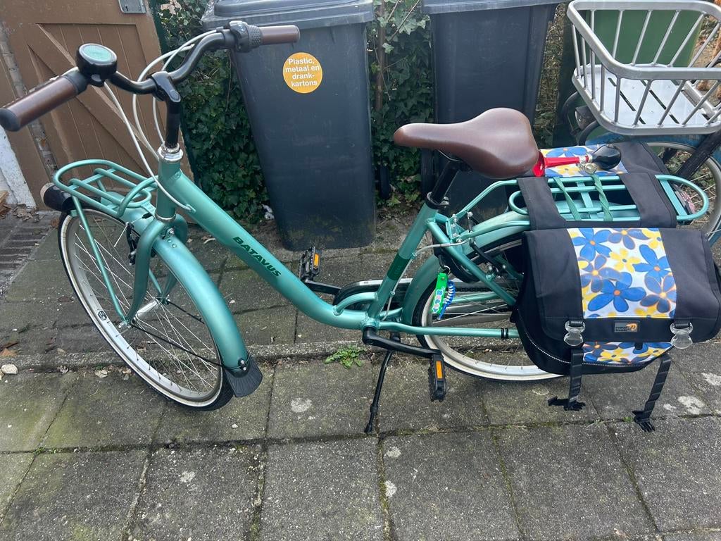 Meisjesfiets Batavus 26 inch 43 cm frame 3 versnellingen, Ophalen, Zo goed als nieuw, 26 inch of meer, Versnellingen