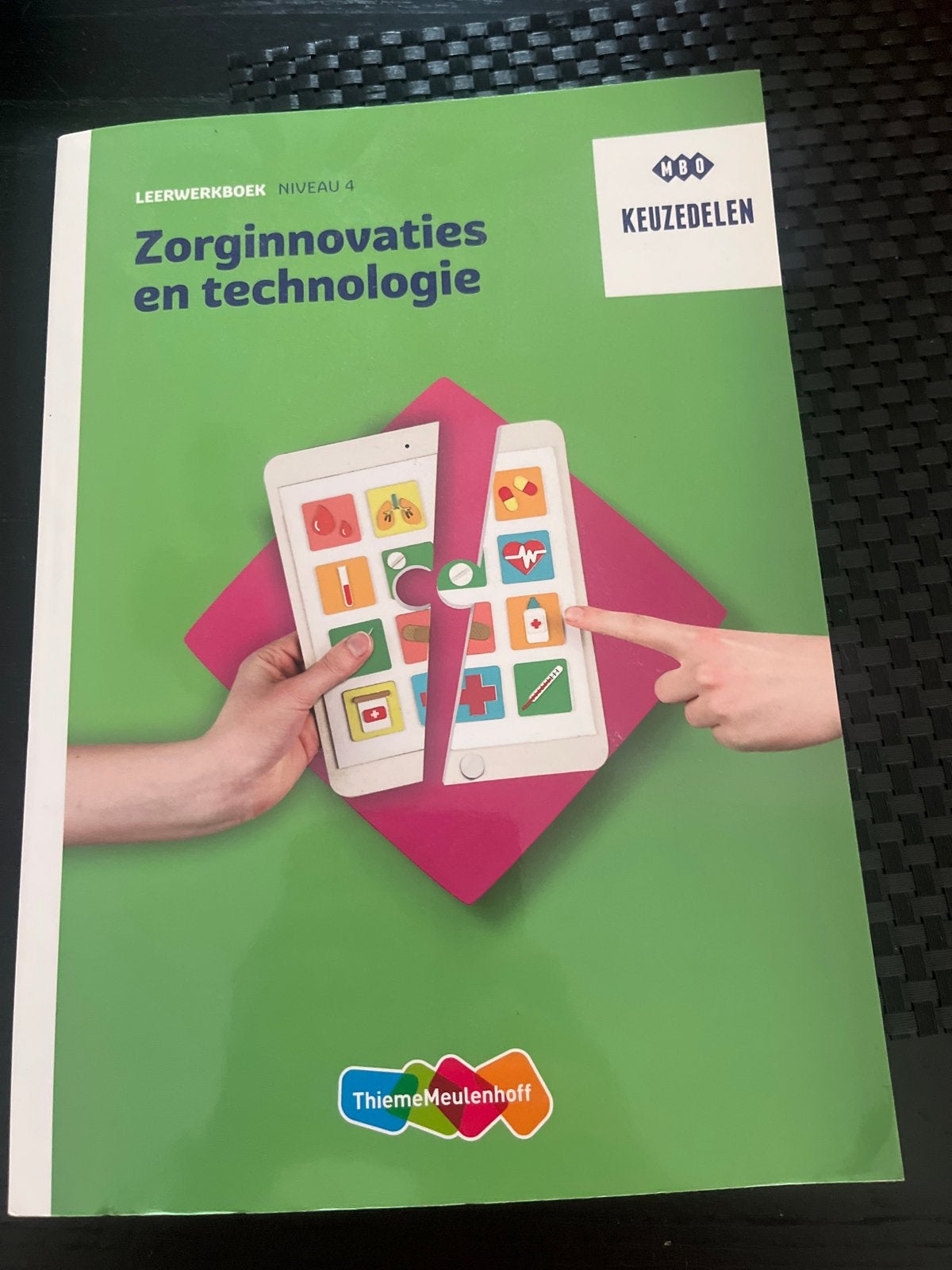 Leerwerkboek Zorginnovaties en Technologie MBO Niveau 4, Boeken, Ophalen of Verzenden, Gamma, Zo goed als nieuw, MBO