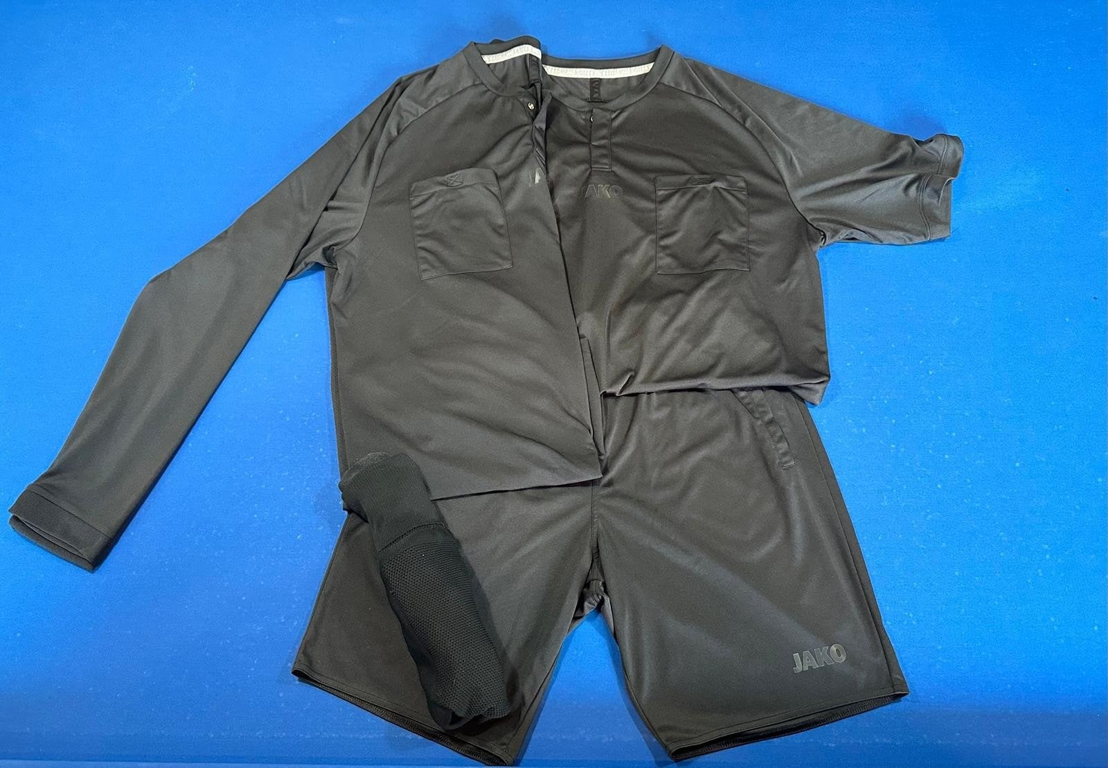 JAKO Scheidsrechters tenue zwart - 2 shirts, broek, sokken, Groter dan maat XL, Ophalen of Verzenden, Gebruikt, Set