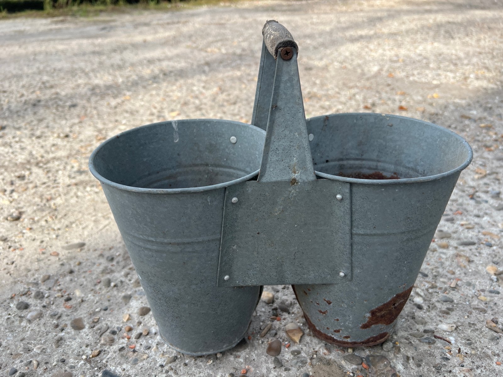Vintage Zinken Dubbele Emmer met Houten Handvat, Antiek en Kunst, Ophalen