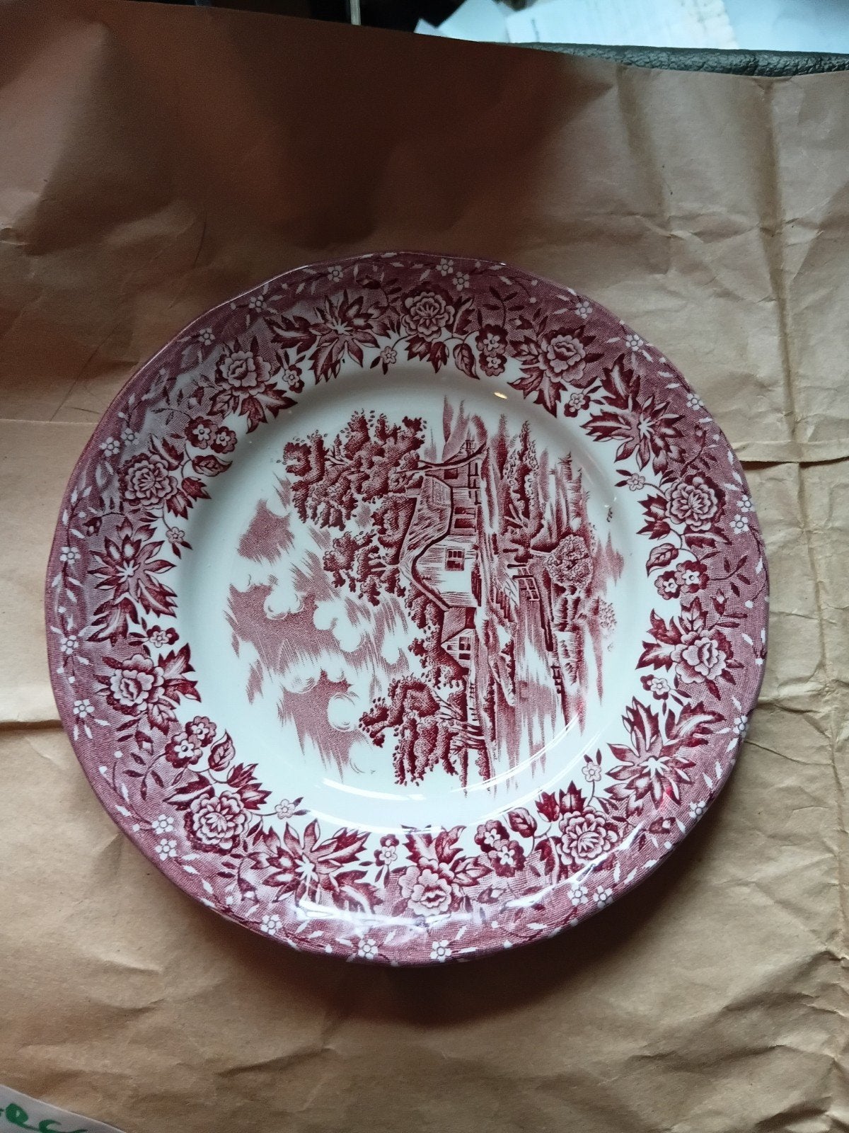 Vintage Country Style Bord - Handgravure Staffordshire, Antiek en Kunst, Ophalen of Verzenden