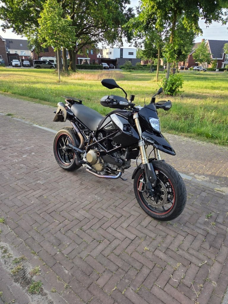 Ducati Ducati Hypermotard 1100S – Zwart – 2008 – 30.000 km, Motoren, Motoren | Ducati, 2 cilinders, Occasion, Motorrijbewijs A