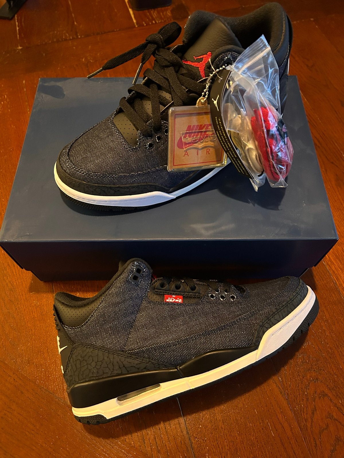 Nike Air Jordan 3 x Levi’s Indigo, Kleding | Heren, Schoenen, Blauw, Nieuw, Ophalen of Verzenden, Sneakers of Gympen