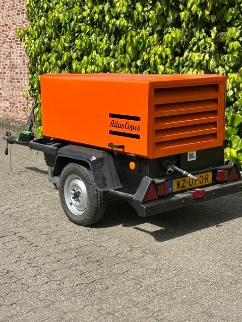 Mobiele Compressor Atlas Copco, Zakelijke goederen, Machines en Bouw | Pompen en Compressoren, Ophalen
