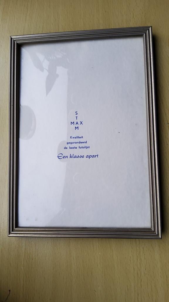 Antiek zilver kleur fotolijstje bol glas gemerkt Stamax., Ophalen of Verzenden