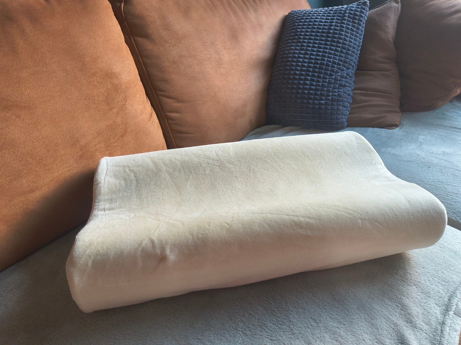 Qmed orthopedisch hoofdkussen, Ophalen, Gebruikt, Wit, Vierkant