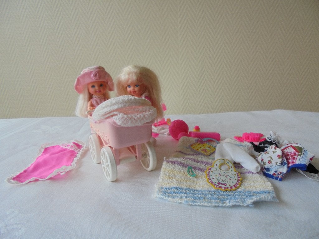 2 popjes met kinderwagen mattel China 1998, Ophalen of Verzenden, Gebruikt, Pop