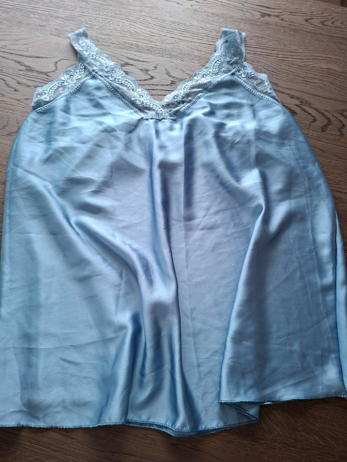 Zomers Hemdje met Kanten Randje - Maat 46/48, Wit, Maat 46/48 (XL) of groter, Ophalen of Verzenden, Zo goed als nieuw