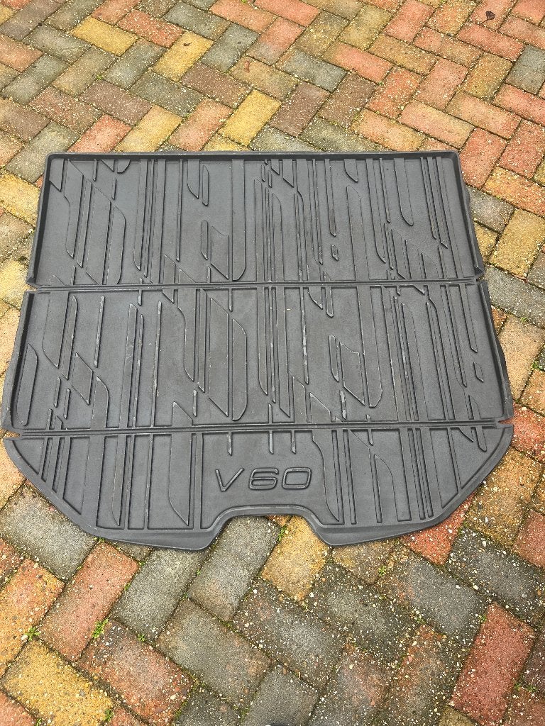 Kofferbakmat  Volvo V60 2011/2018, Ophalen, Gebruikt