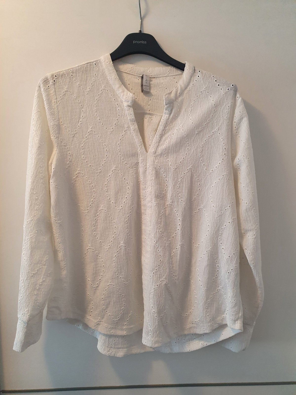 Nieuw! mooie witte broderie blouse maat L!, Kleding | Dames, Blouses en Tunieken, Verzenden, Nieuw, Maat 42/44 (L), Wit