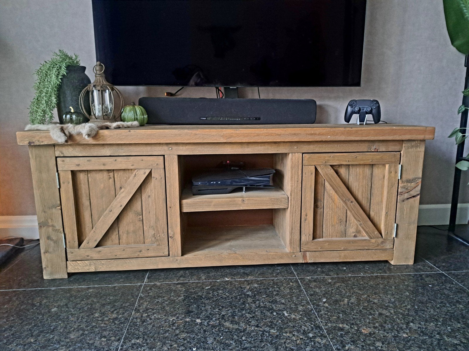 Prachtig landelijk massief houten tv meubel, Ophalen, 150 tot 200 cm, Zo goed als nieuw, Minder dan 100 cm