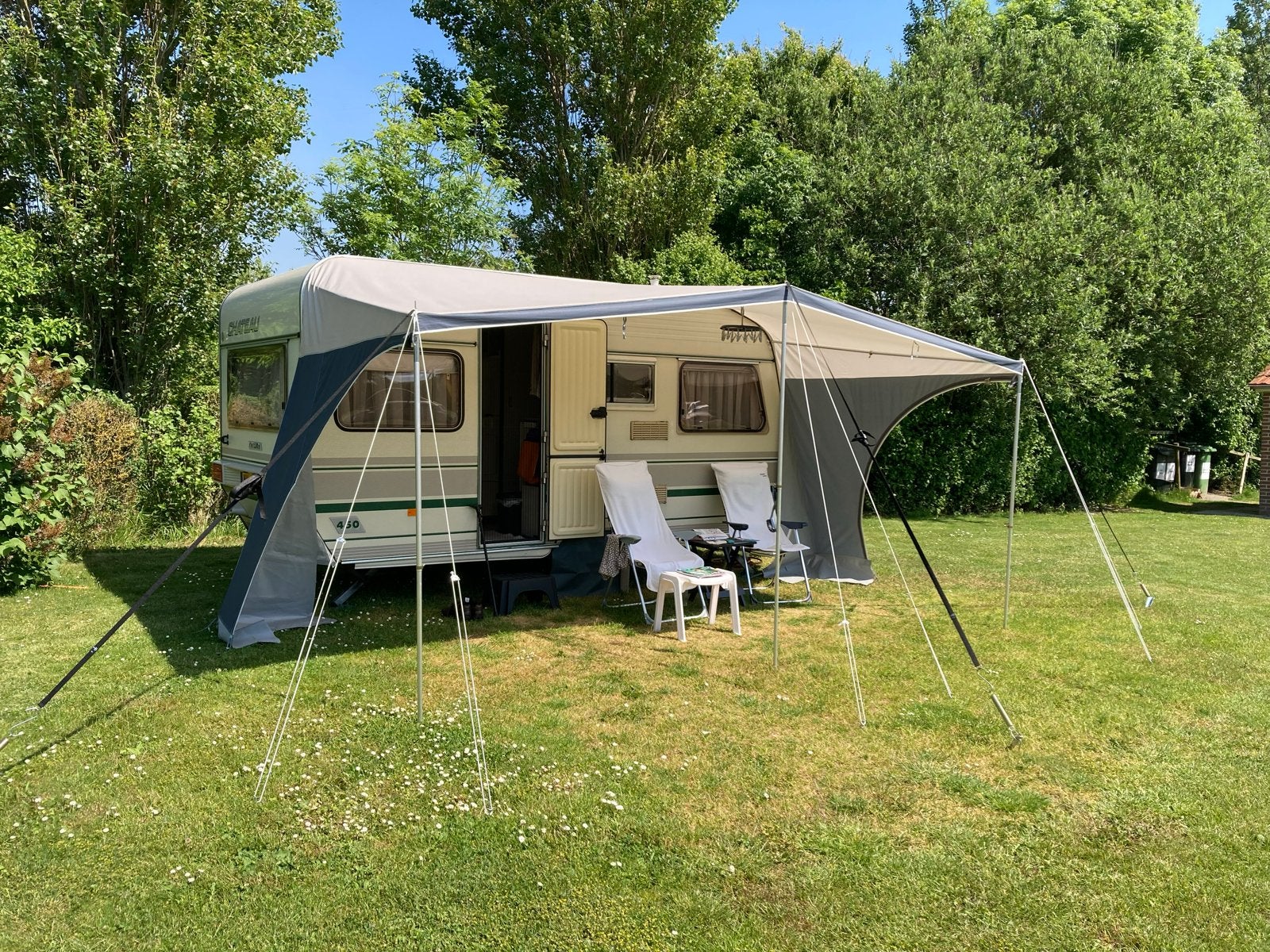 Chateau Chiara Caravan - incl Mover, vakantiereisklaar!, Chateau, Omvormbare zithoek, Treinzit, 750 - 1000 kg