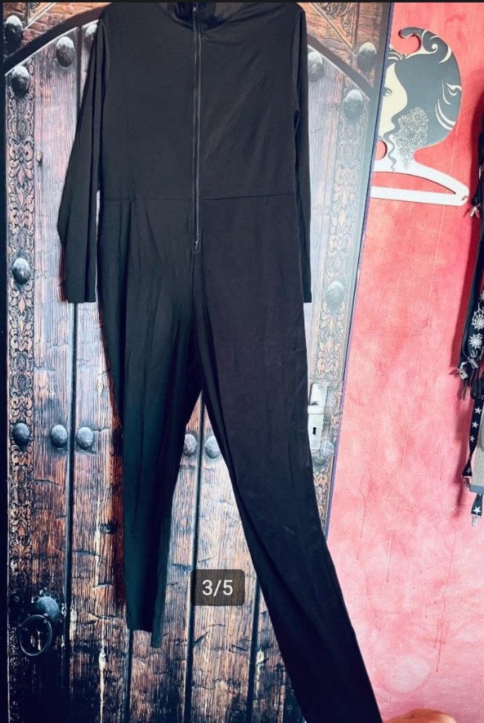 Leuke zwarte jumpsuit met rits 44 nu voor 16,99€, Kleding | Dames, Jumpsuits, Noidea, Zwart, Maat 42/44 (L), Ophalen of Verzenden
