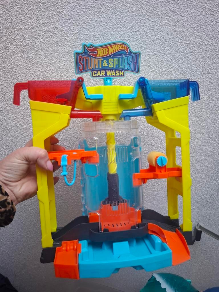 Hot Wheels Stunt & Splash Car Wash speelset, Ophalen of Verzenden, Gebruikt
