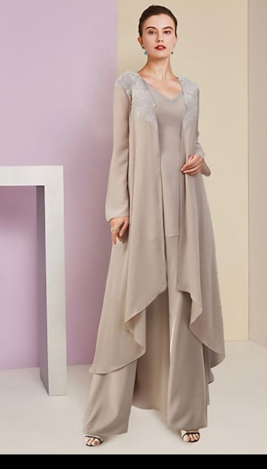 Bruidspak voor moeder of dochter, Trouwjurk, Beige, Nieuw, Ophalen of Verzenden