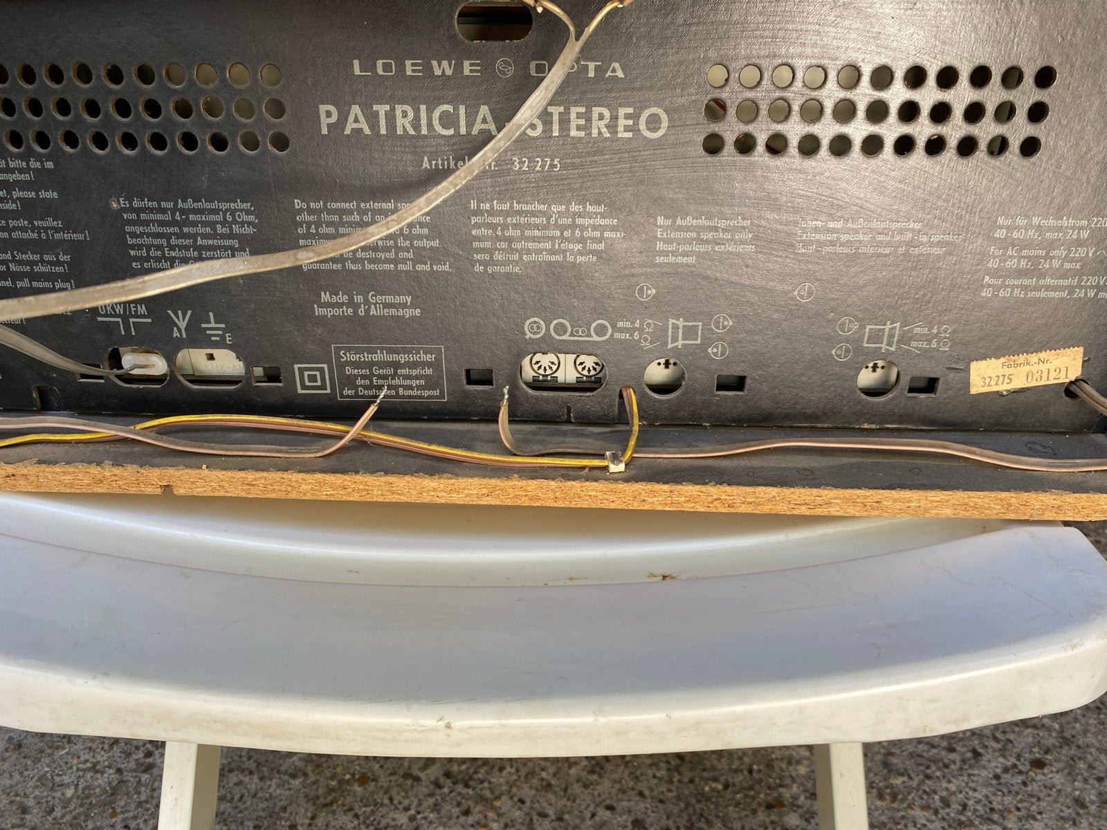 Vintage Loewe Opta Patricia Stereo radio jaren '50, Ophalen