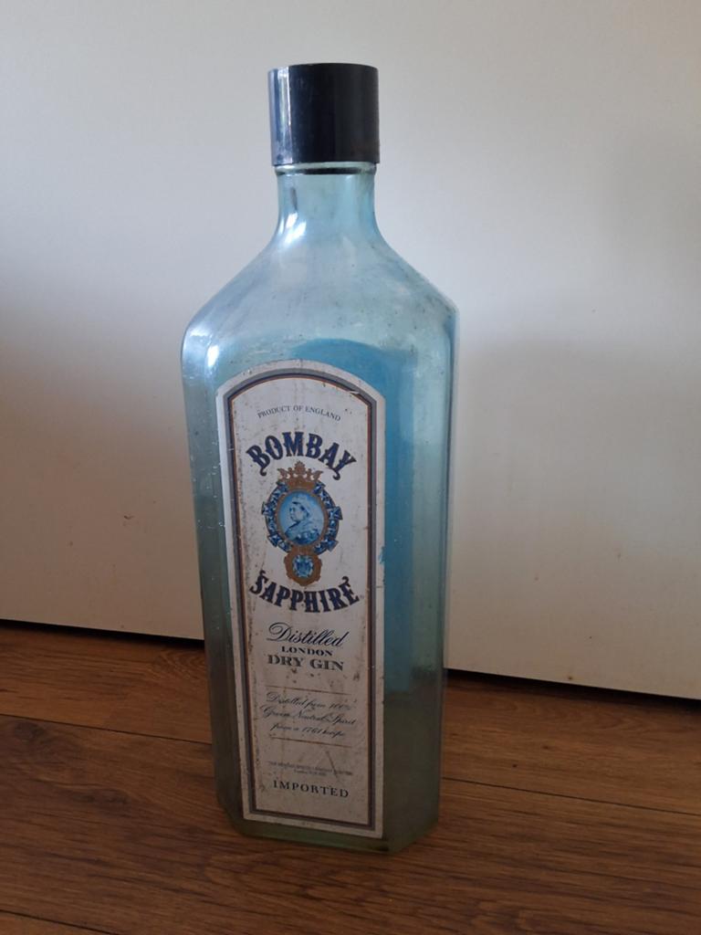 Lege Bombay Sapphire Gin blauw glas Fles  15 liter mancave, Ophalen of Verzenden