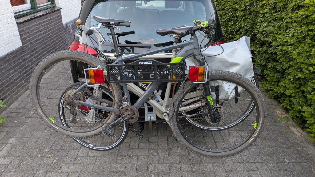 Pro User Briljant Fietsendrager, Auto diversen, Fietsendragers, Ophalen, 2 fietsen, Gebruikt, Trekhaakdrager